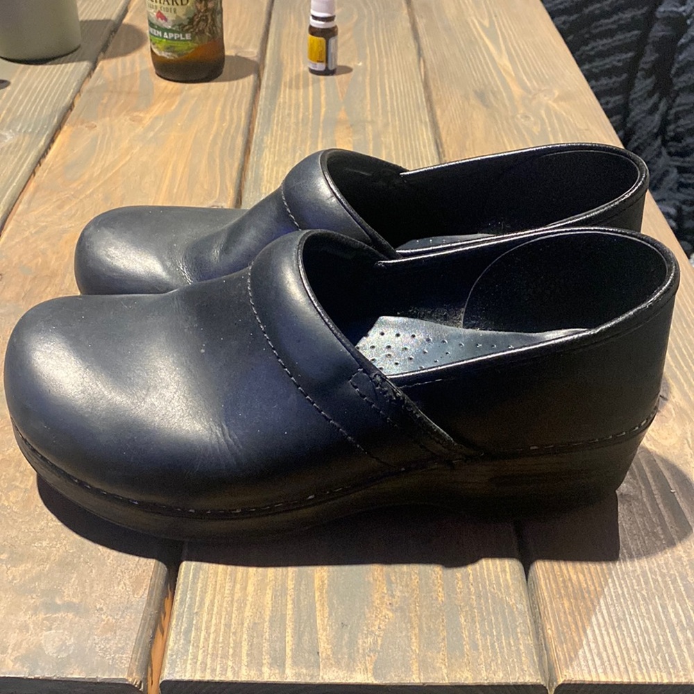 Dansko shoe Size 9